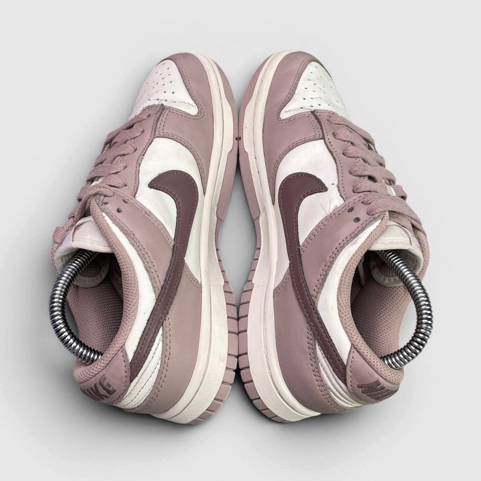 Nike Dunk Low Diffused Taupe — buty sportowe damskie w bardzo dobrym stanie rozmiar 36.5, widok z góry