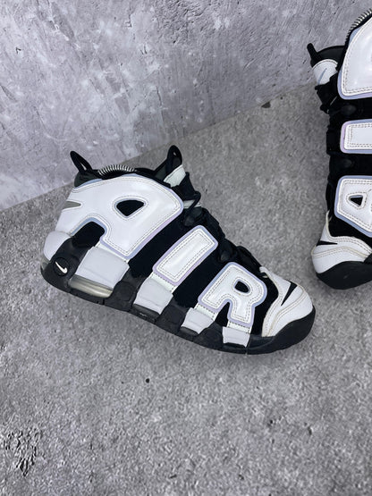 Nike Air More Uptempo GS Cobalt Bliss - buty sportowe, zewnętrzny panel lewego buta