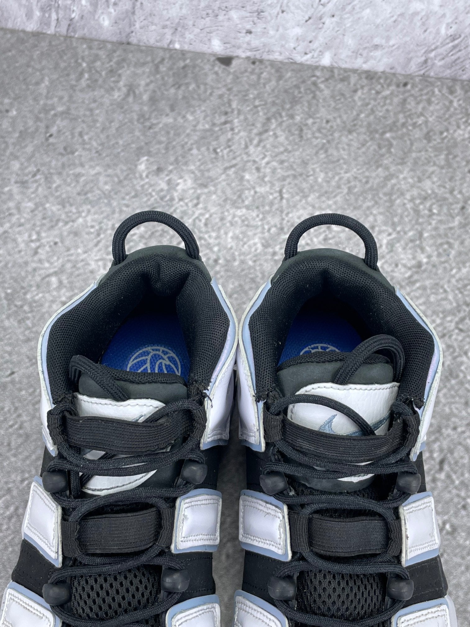 Nike Air More Uptempo GS Cobalt Bliss - buty sportowe, zapiętki butów