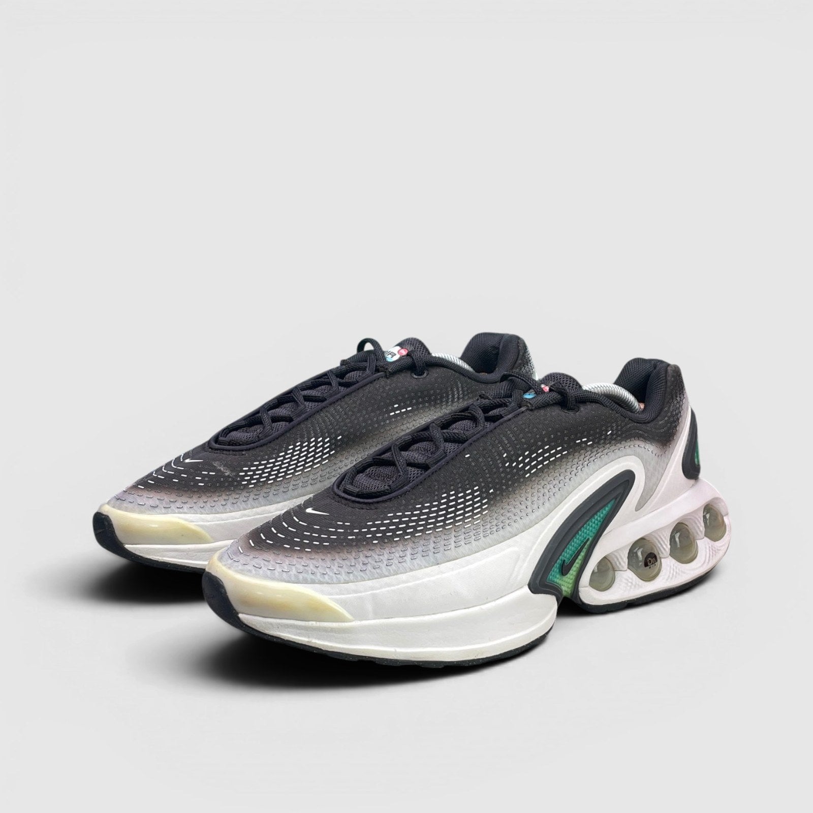 Nike Air Max DN Black Light Bone Green — buty sportowe męskie w bardzo dobrym stanie rozmiar 45, para butów