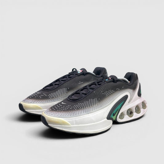 Nike Air Max DN Black Light Bone Green — buty sportowe męskie w bardzo dobrym stanie rozmiar 45, para butów
