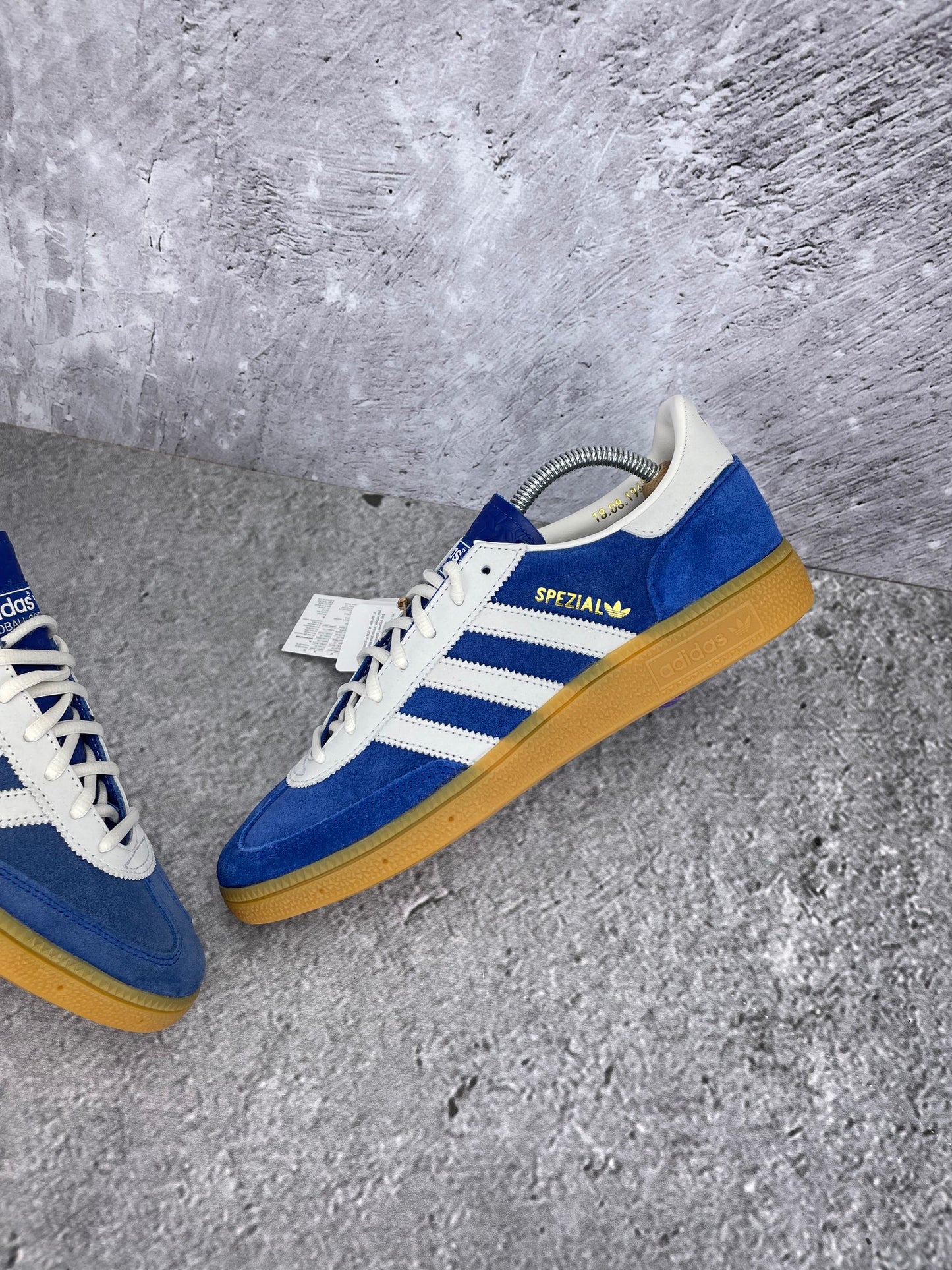 Adidas Handball Spezial 75th Anniversary - buty sportowe, widok z góry na wewnętrzną stronę butów