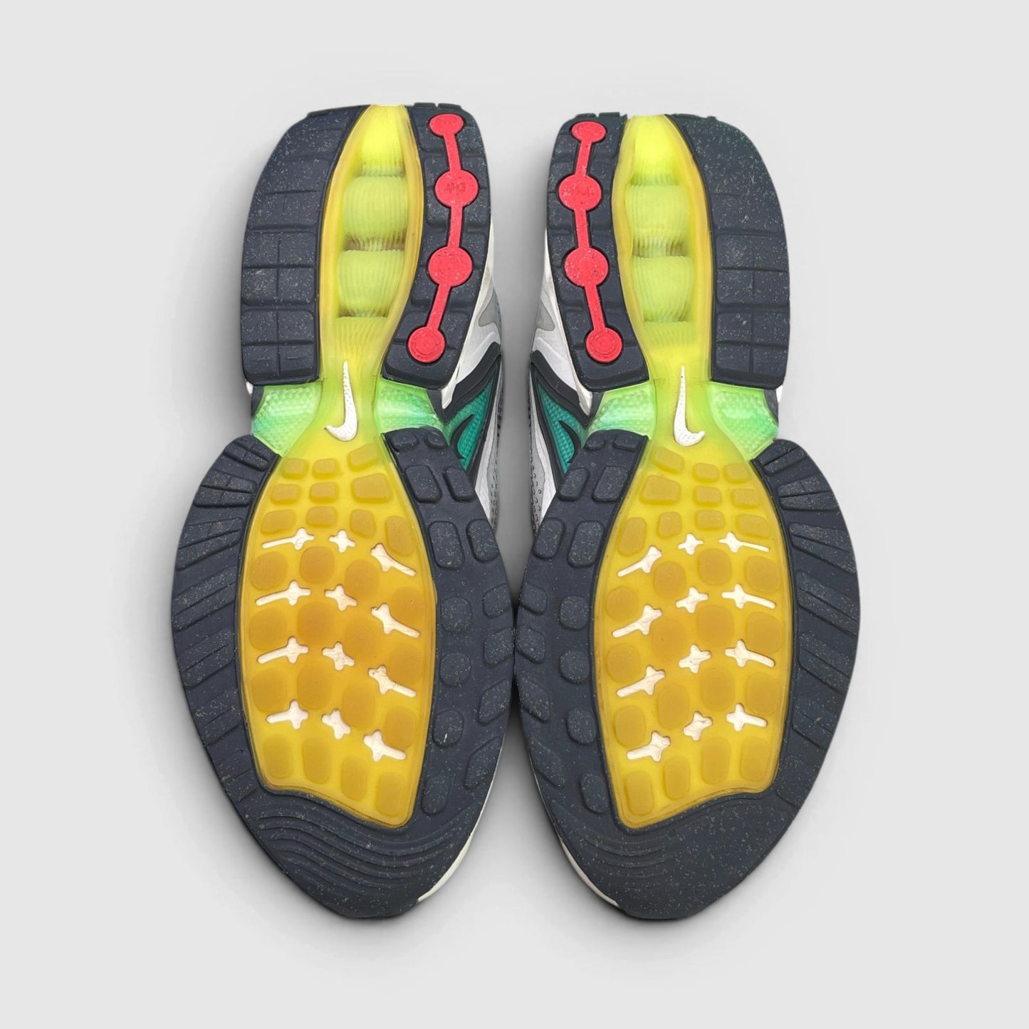 Nike Air Max DN Black Light Bone Green — buty sportowe męskie w bardzo dobrym stanie rozmiar 45, podeszwa