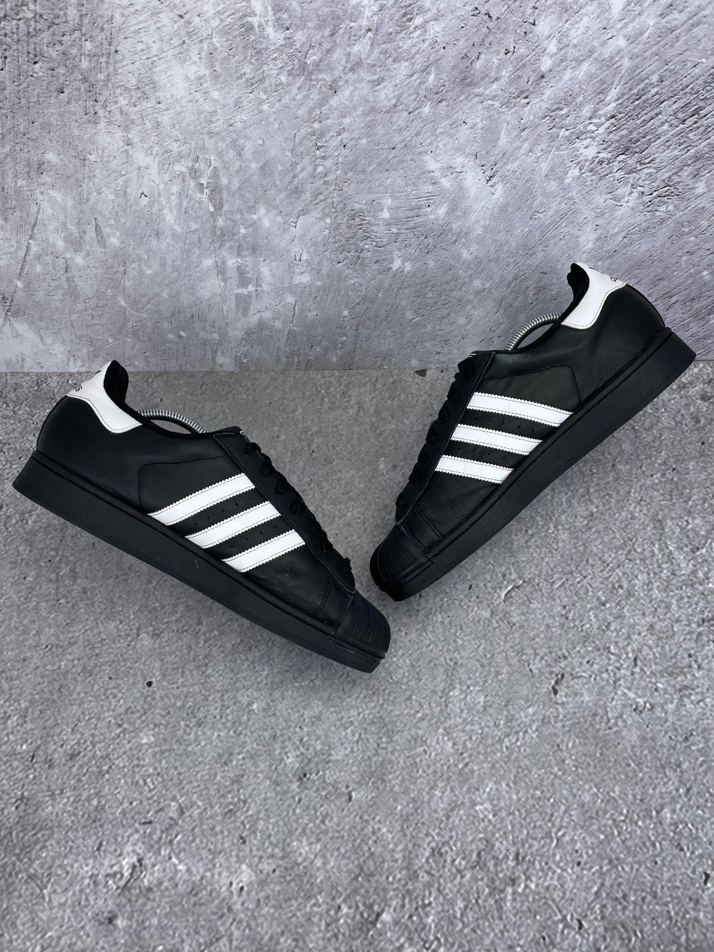 adidas Superstar II Black White - buty sportowe, zewnętrzny panel prawego buta