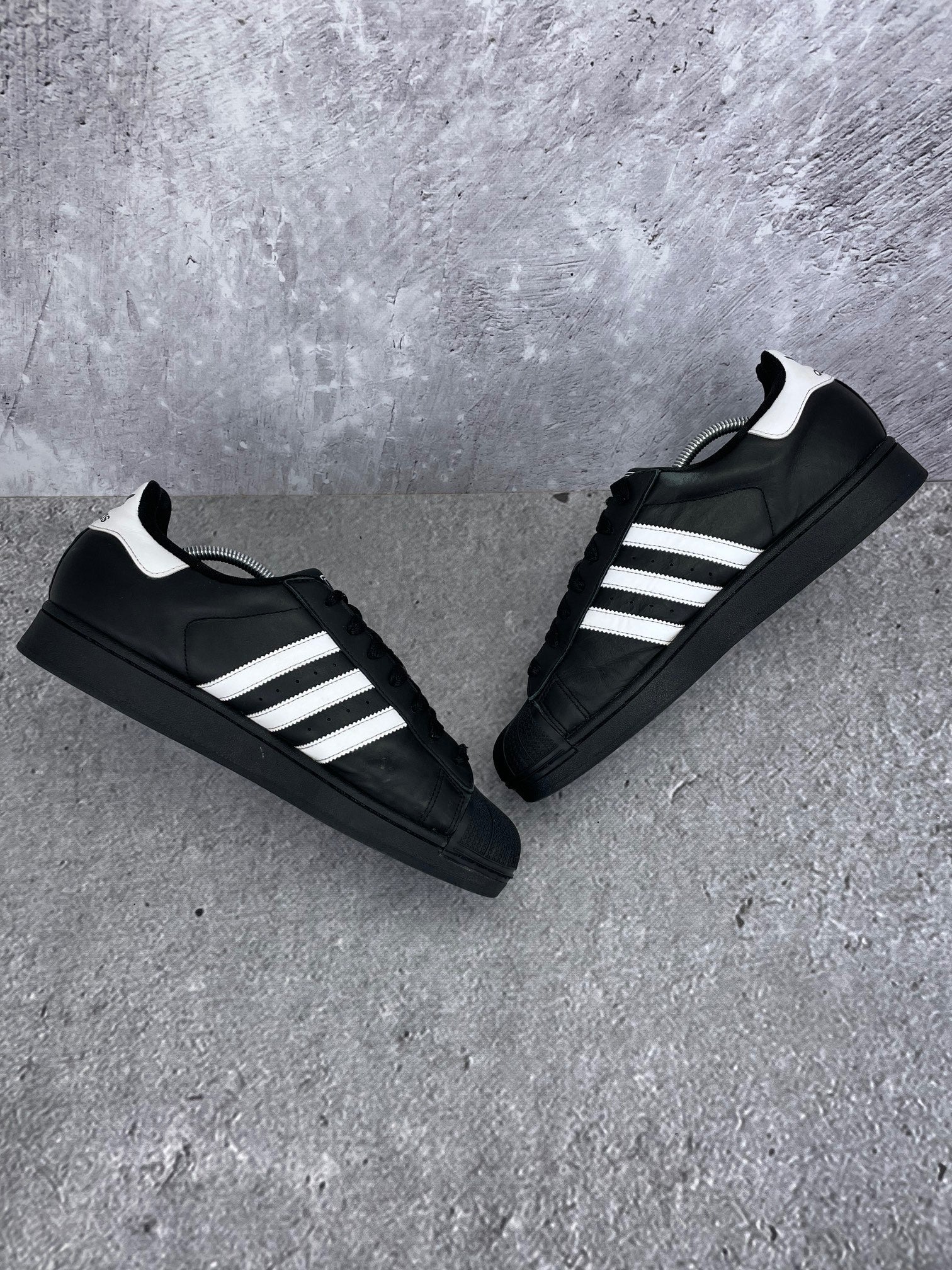 adidas Superstar II Black White - buty sportowe, zewnętrzny panel prawego buta