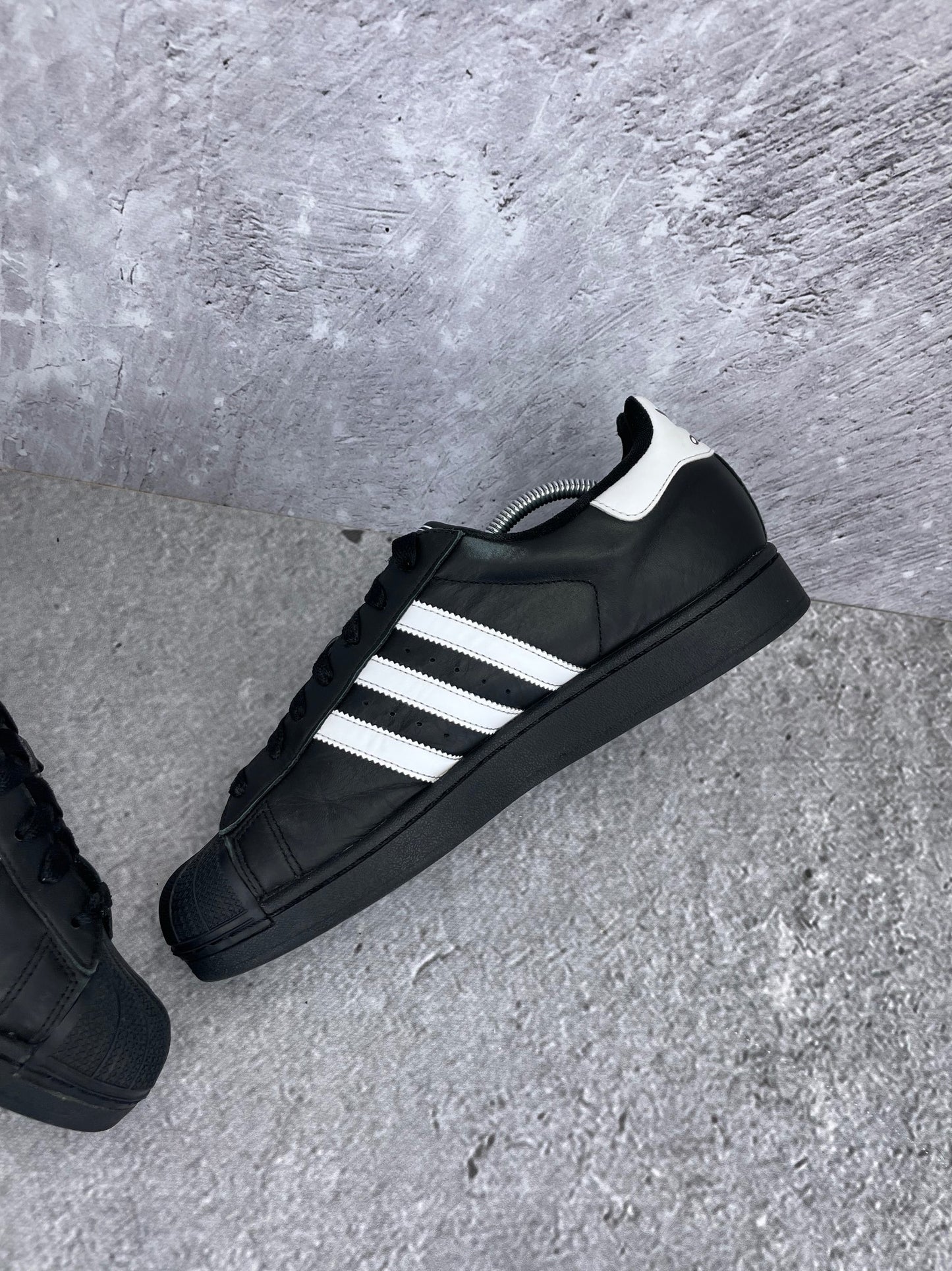 adidas Superstar II Black White - buty sportowe, wewnętrzny panel prawego buta