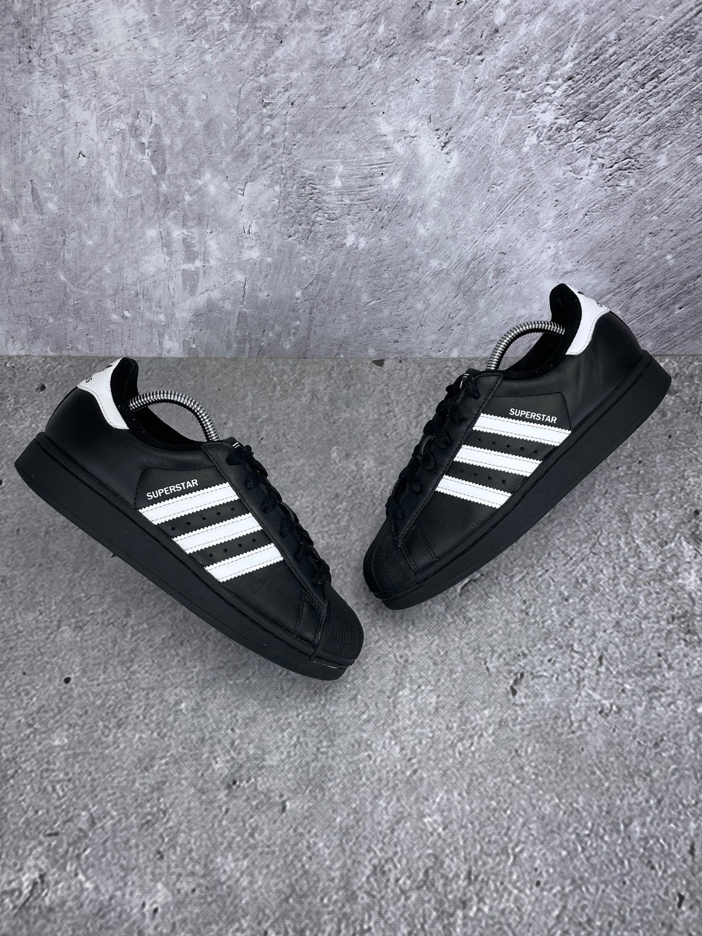 adidas Superstar II JH9977 - buty sportowe, widok z góry na zewnętrzną stronę butów