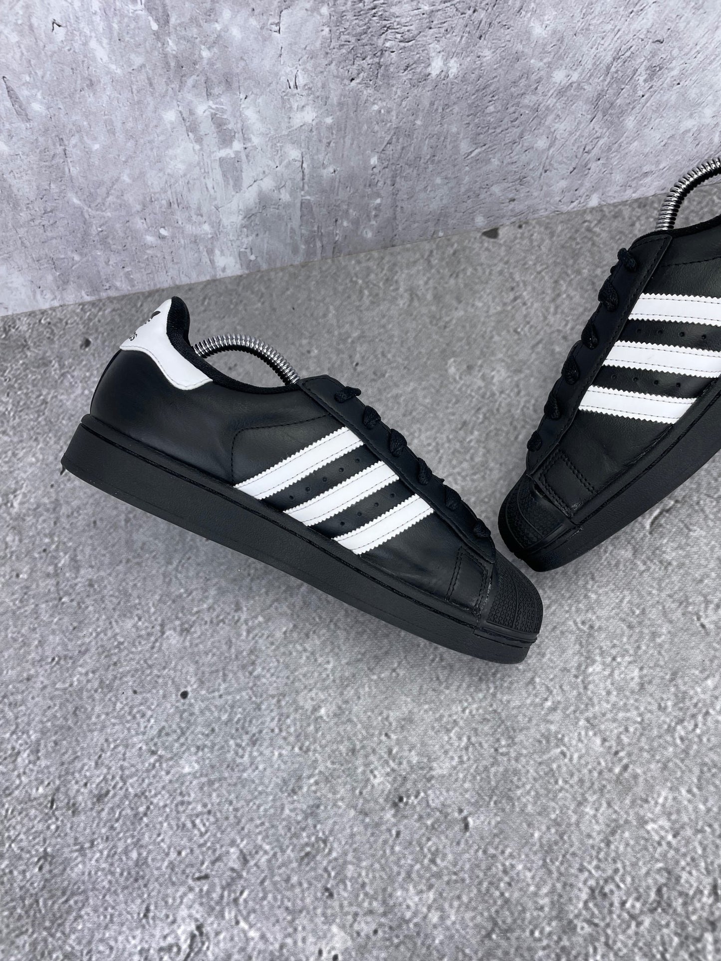 adidas Superstar II JH9977 - buty sportowe, wewnętrzny panel lewego buta