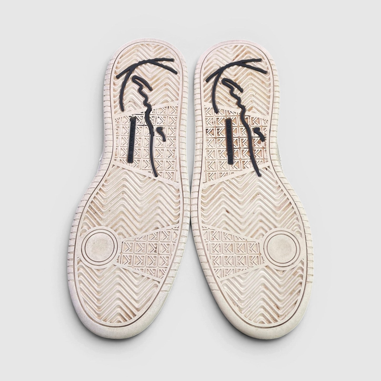 Karl Kani Sneakers — buty sportowe męskie w bardzo dobrym stanie rozmiar 46, podeszwa