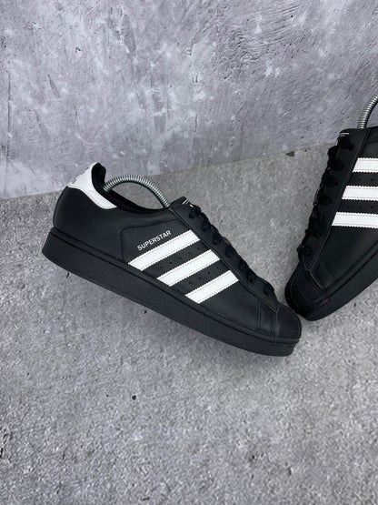 adidas Superstar II Black White - buty sportowe, zewnętrzny panel lewego buta
