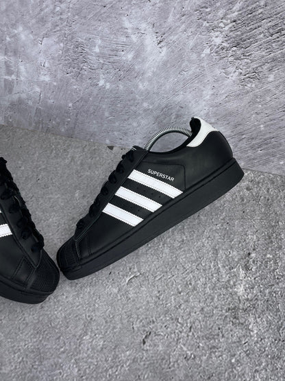 adidas Superstar II Black White - buty sportowe, widok z góry na wewnętrzną stronę butów
