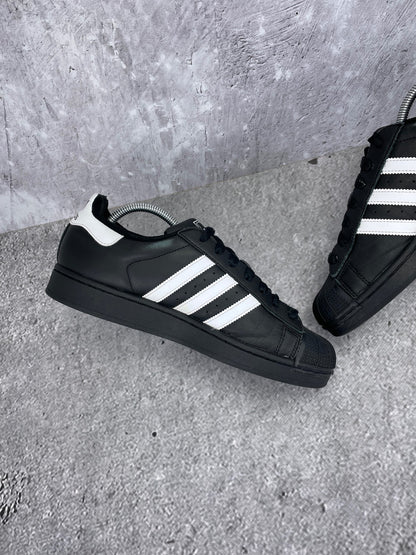 adidas Superstar II Black White - buty sportowe, wewnętrzny panel lewego buta