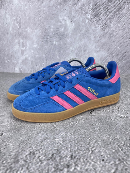 Adidas Gazelle None - buty sportowe, widok z boku na tle studyjnym