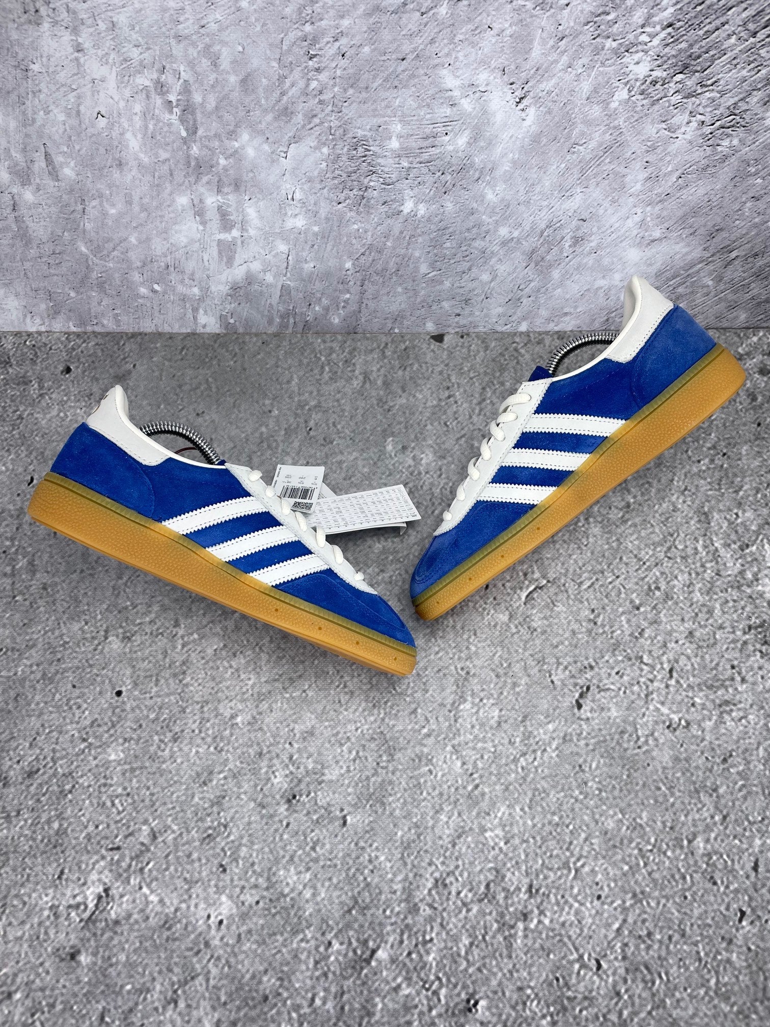 Adidas Handball Spezial 75th Anniversary - buty sportowe, zewnętrzny panel prawego buta