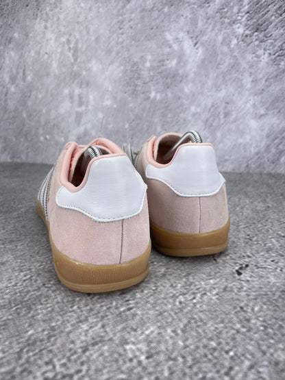 Adidas Gazelle Sandy Pink Gum - buty sportowe, widok z tyłu
