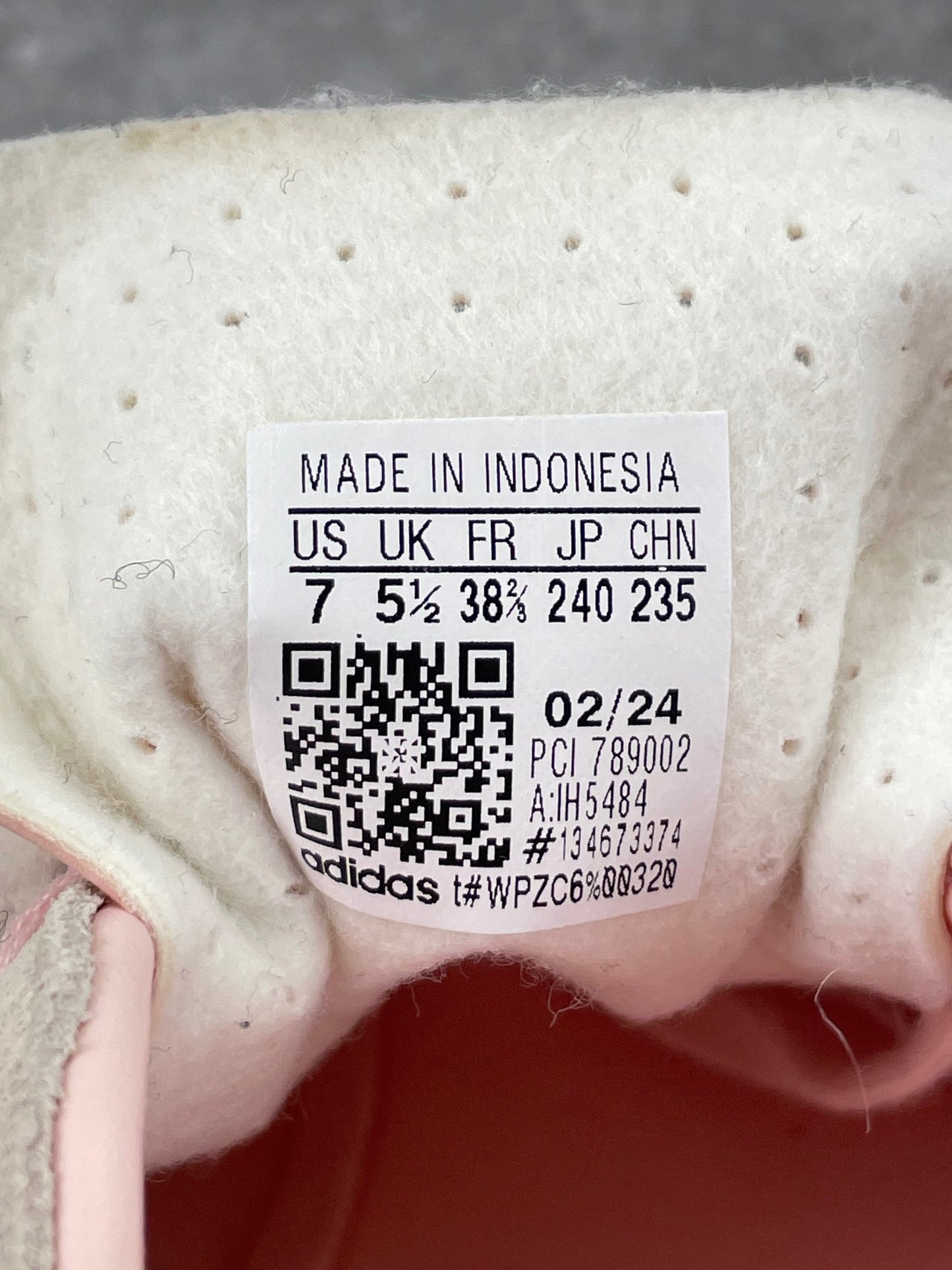 Adidas Gazelle Sandy Pink Gum - buty sportowe, metka