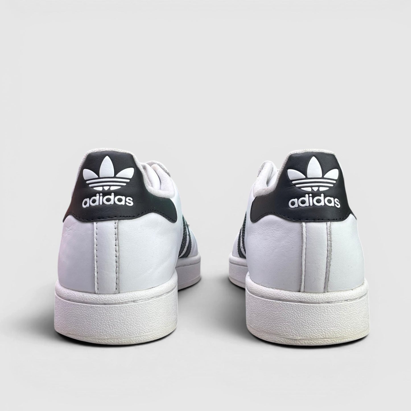 Adidas Superstar II — buty sportowe męskie w bardzo dobrym stanie rozmiar 44, widok z tyłu