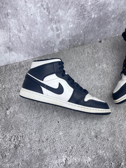 Jordan Air Jordan 1 Mid SE Obsidian - buty sportowe, wewnętrzny panel lewego buta