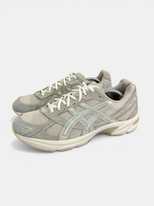 Asics Gel 1130 nieznane - buty sportowe, widok z boku