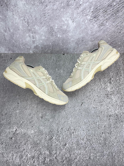 Asics Gel 1130 nieznane - buty sportowe, zewnętrzny panel prawego buta
