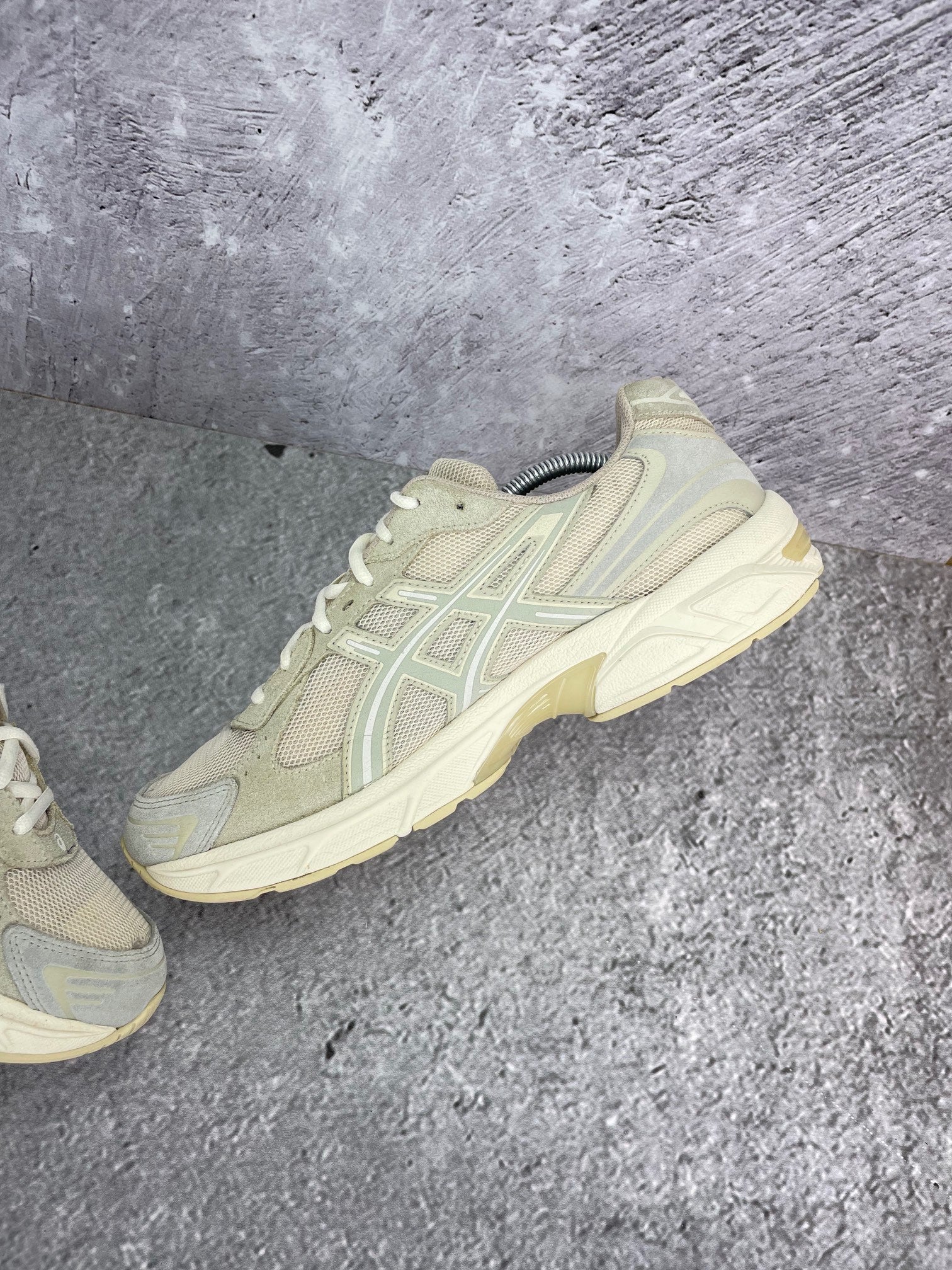 Asics Gel 1130 nieznane - buty sportowe, wewnętrzny panel prawego buta