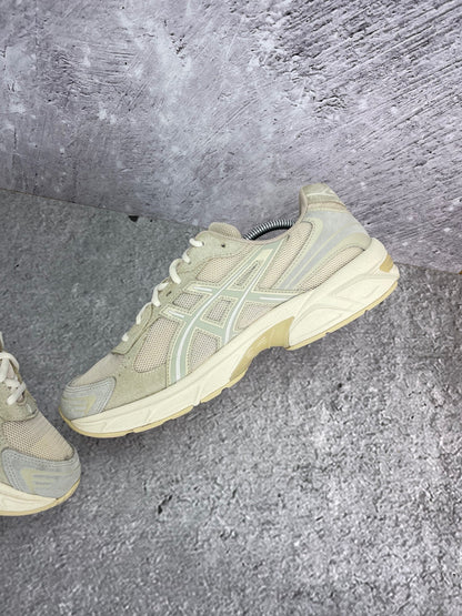 Asics Gel 1130 nieznane - buty sportowe, wewnętrzny panel prawego buta