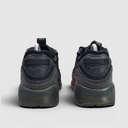 Nike Air Max Terrascape 90 — buty sportowe męskie w bardzo dobrym stanie rozmiar 41, widok z tyłu