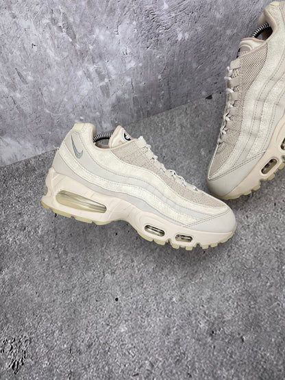 Nike Air Max 95 OG “Soft Pearl” AM95 Soft Pearl - buty sportowe, zewnętrzny panel lewego buta
