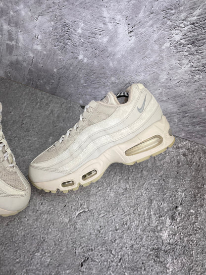 Nike Air Max 95 OG “Soft Pearl” AM95 Soft Pearl - buty sportowe, widok z góry na wewnętrzną stronę butów