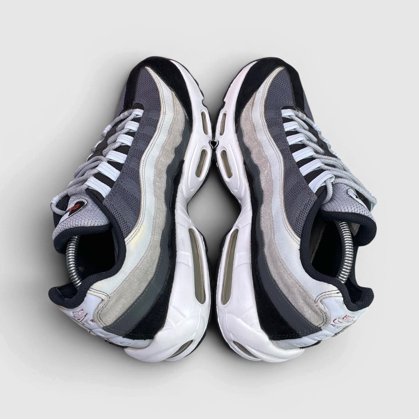 Nike Air Max 95 Rugged Orange — buty sportowe męskie w bardzo dobrym stanie rozmiar 44.5, widok z góry
