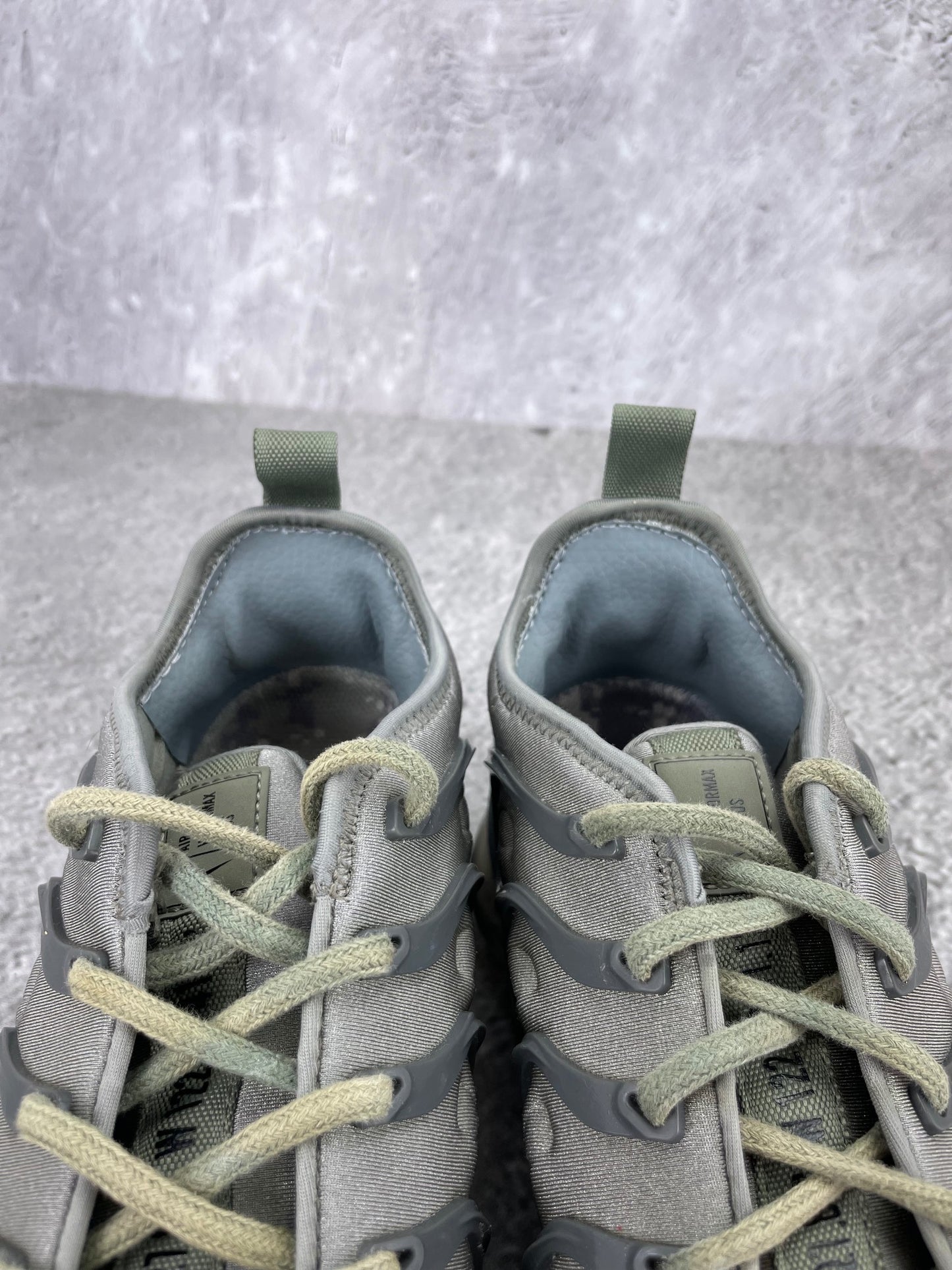 Nike Air VaporMax Plus Dark Stucco - buty sportowe, zapiętki butów