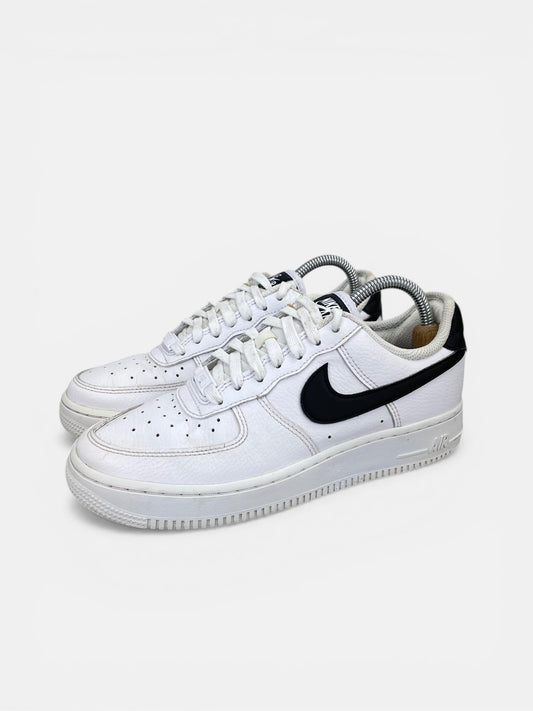 Nike Air Force 1 ’07 “White/Black” White Black - buty sportowe, widok z boku