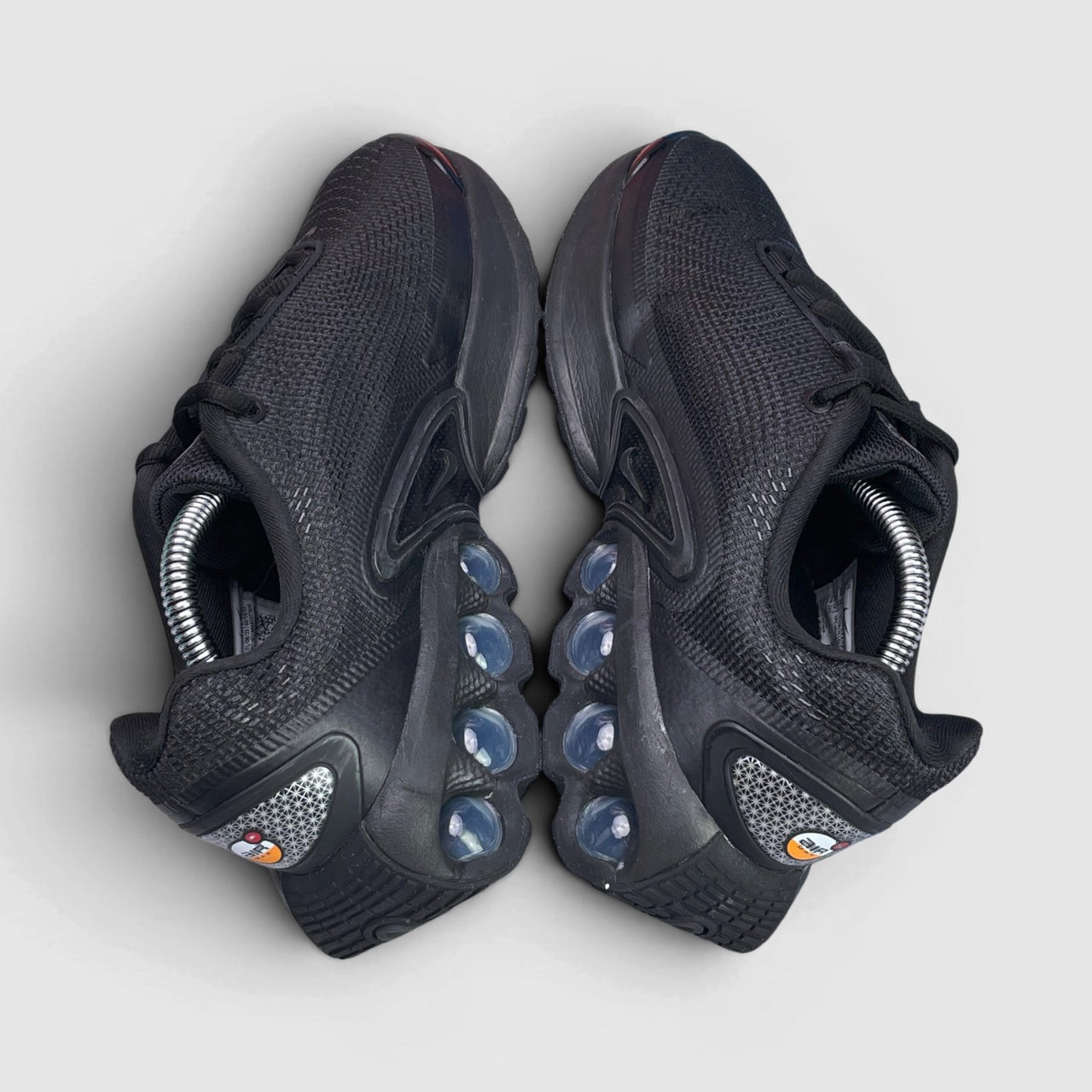 Nike Air Max DN — buty sportowe damskie w bardzo dobrym stanie rozmiar 39, widok z góry