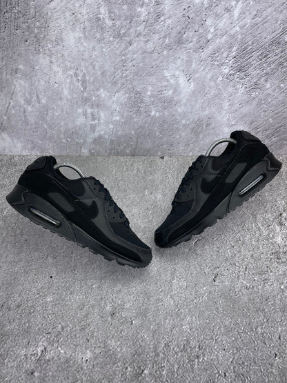 Nike Air Max 90 Recraft Triple Black - buty sportowe, widok z góry na zewnętrzną stronę butów
