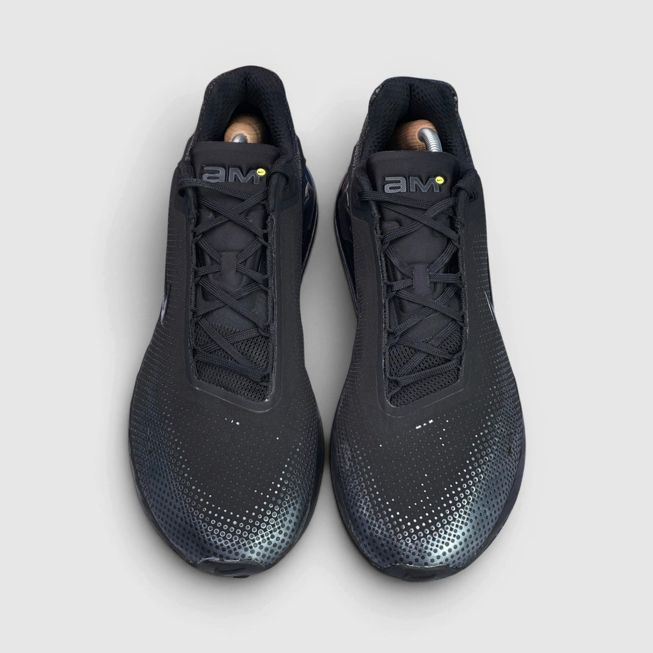 Nike Air Max Phoenix Triple Black — buty sportowe męskie w bardzo dobrym stanie rozmiar 45.5, widok z góry