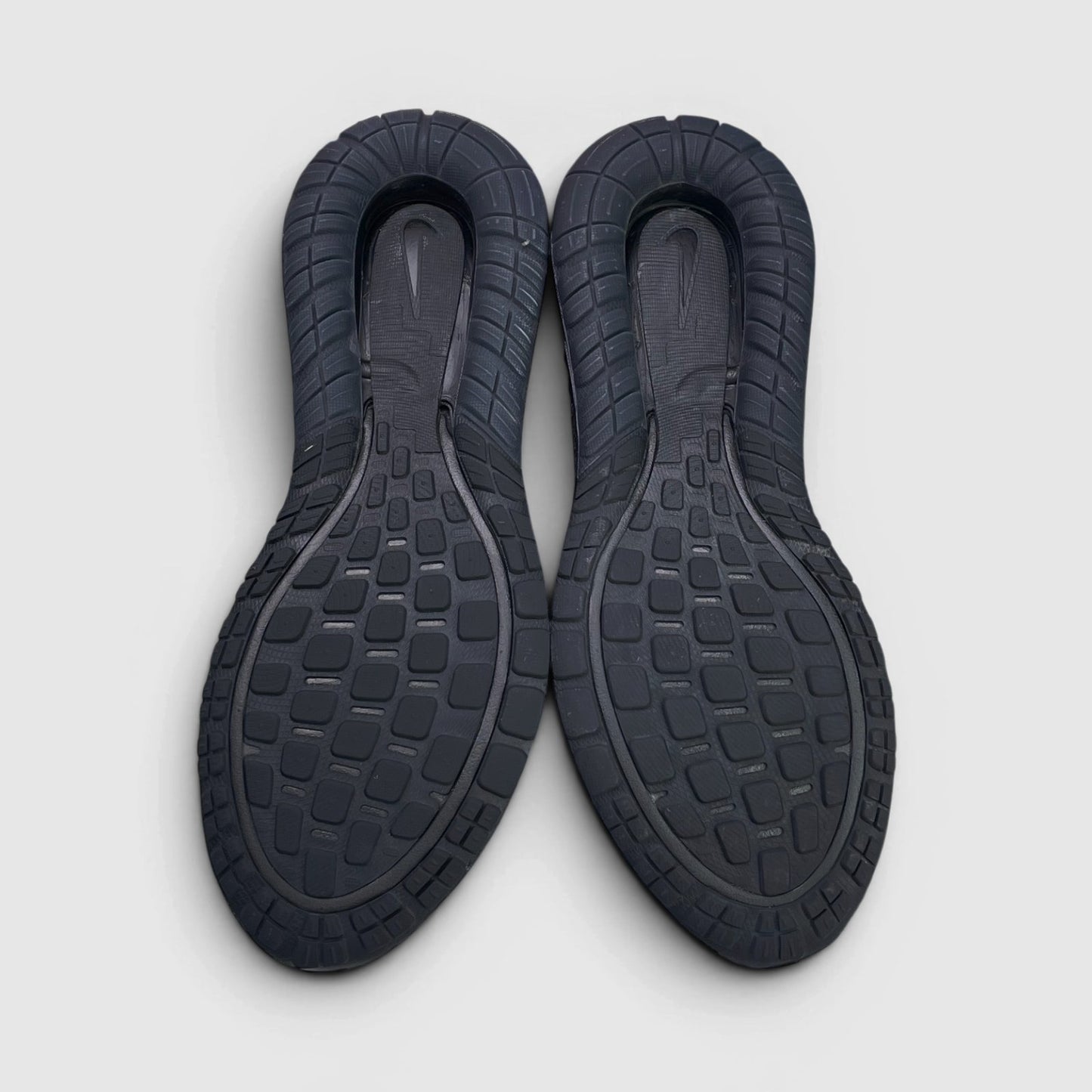 Nike Air Max Phoenix Triple Black — buty sportowe męskie w bardzo dobrym stanie rozmiar 45.5, podeszwa