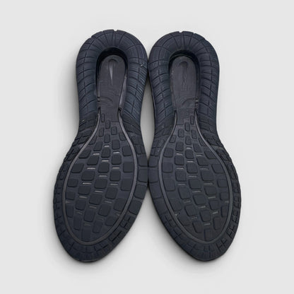 Nike Air Max Phoenix Triple Black — buty sportowe męskie w bardzo dobrym stanie rozmiar 45.5, podeszwa