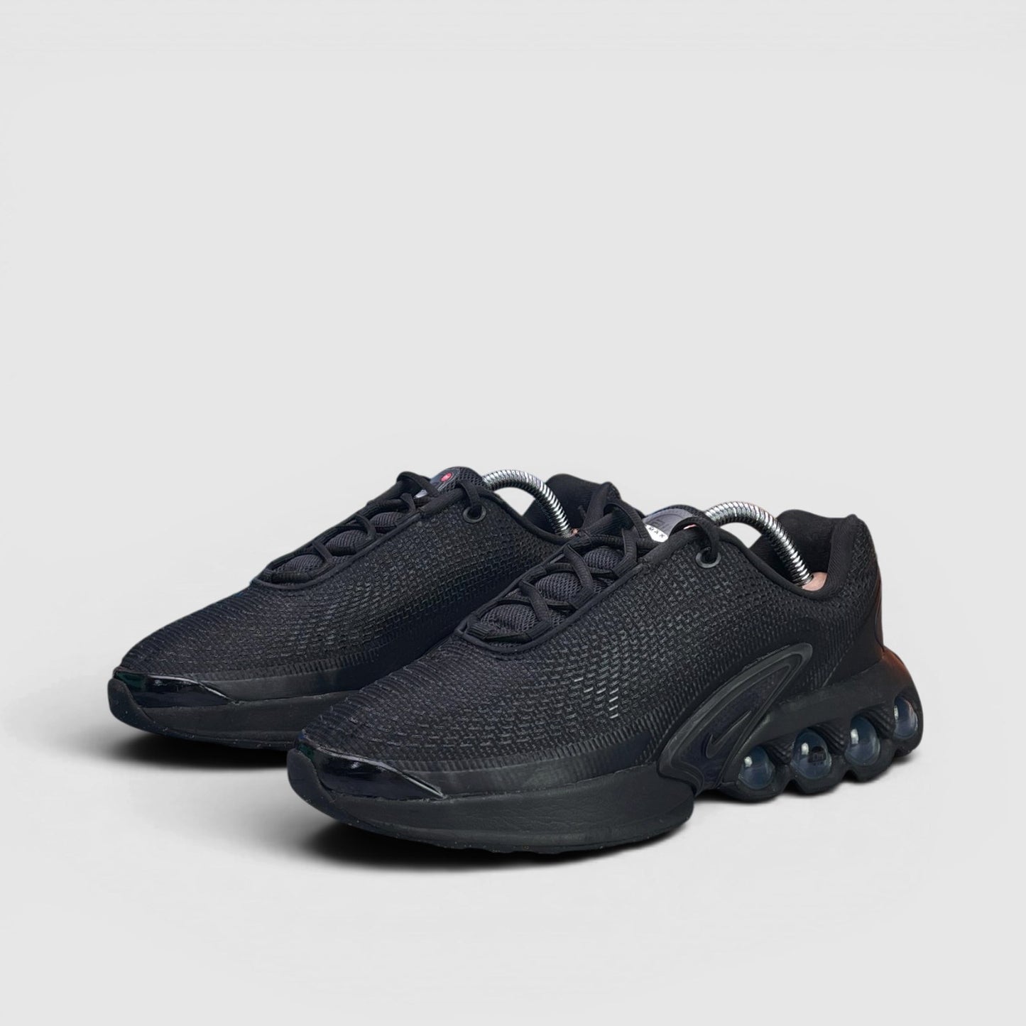 Nike Air Max DN — buty sportowe damskie w bardzo dobrym stanie rozmiar 38.5, para butów