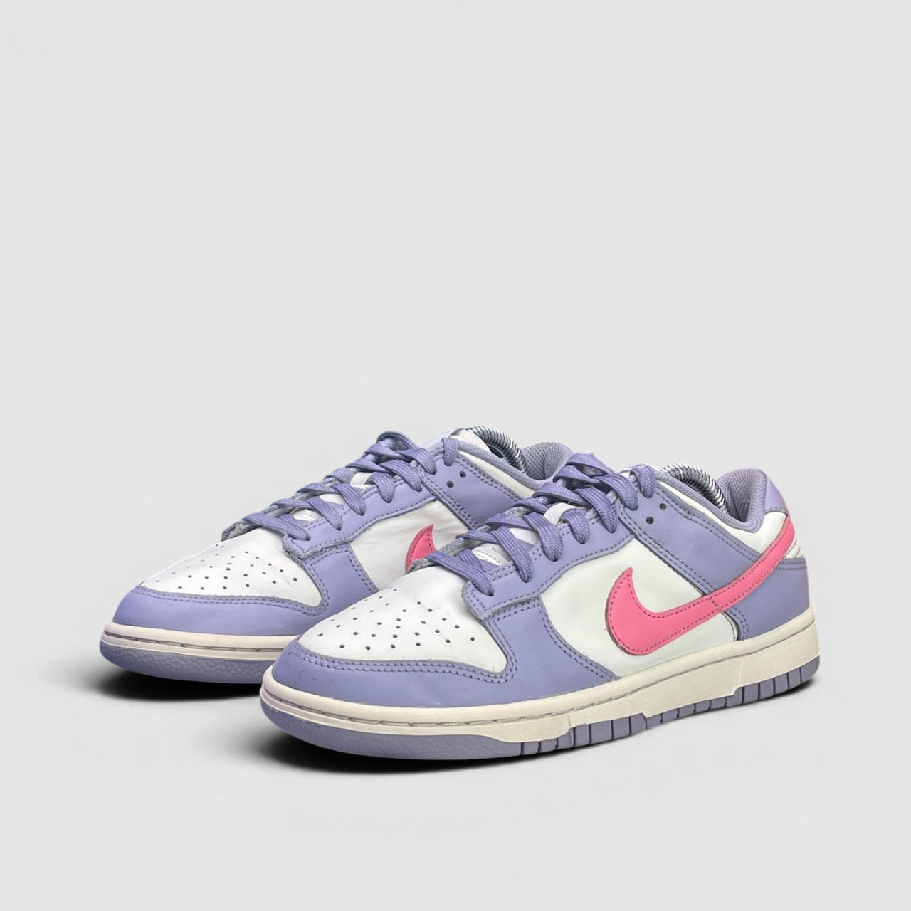 Nike Dunk Low Indigo Haze — buty sportowe damskie w bardzo dobrym stanie rozmiar 39, para butów