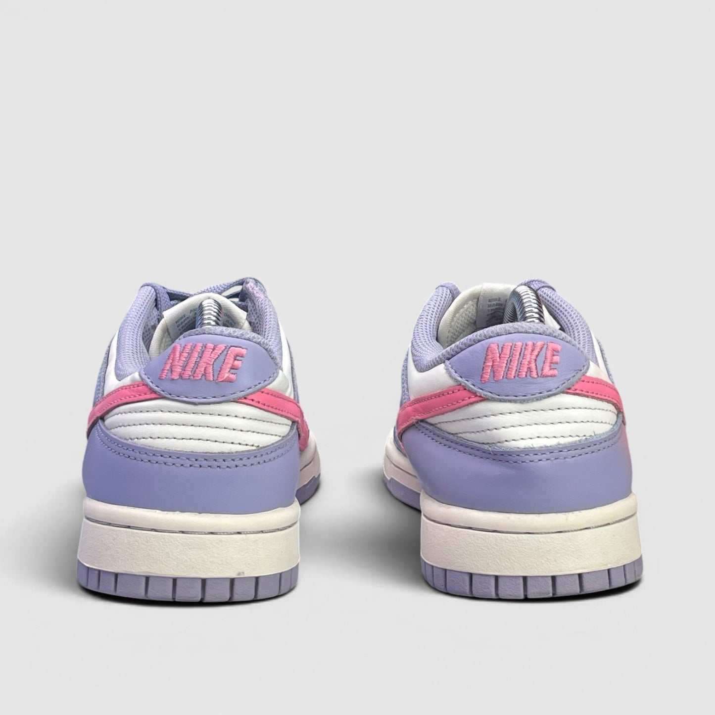 Nike Dunk Low Indigo Haze — buty sportowe damskie w bardzo dobrym stanie rozmiar 39, widok z tyłu