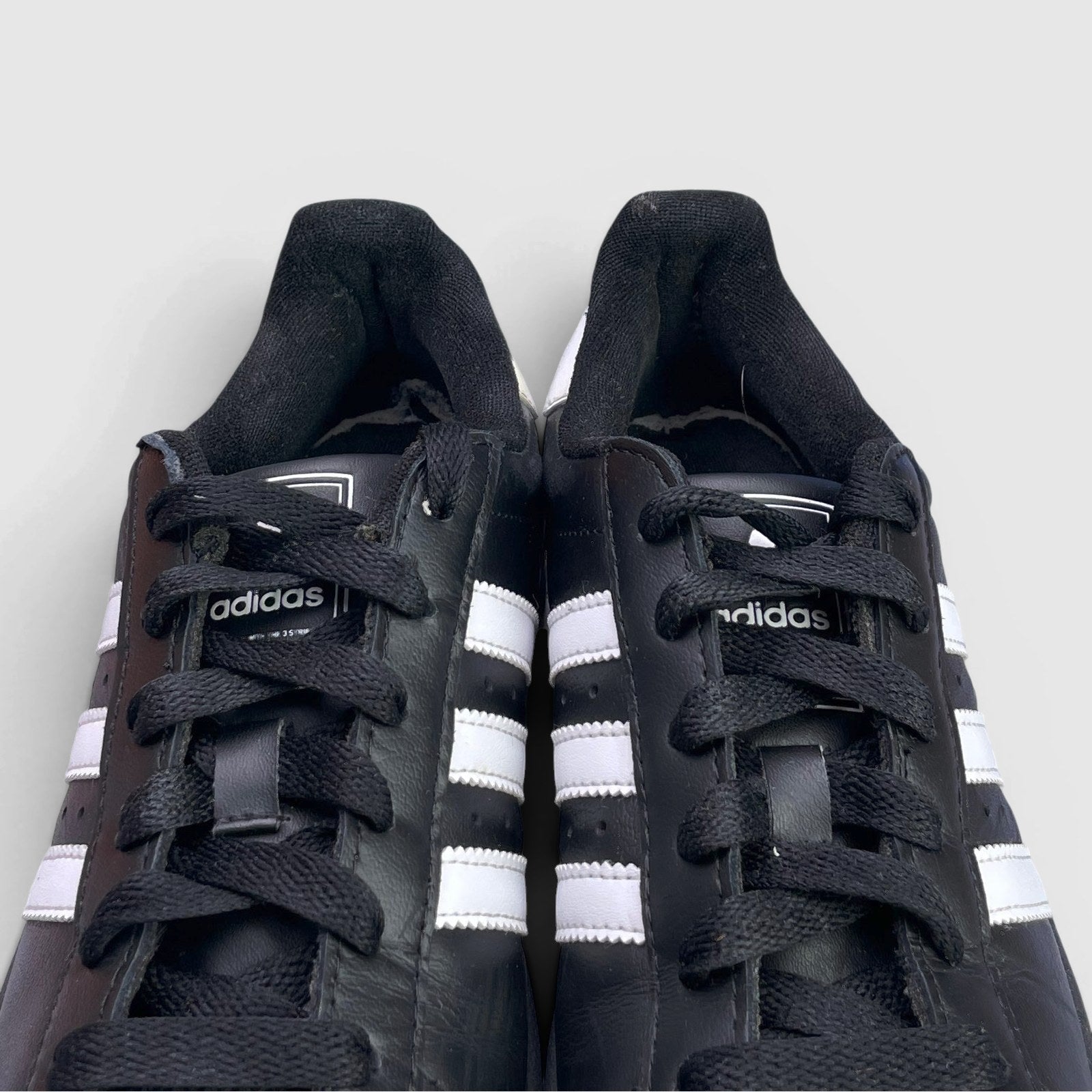 Adidas Superstar II — buty sportowe damskie w bardzo dobrym stanie rozmiar 37 1/3, język buta