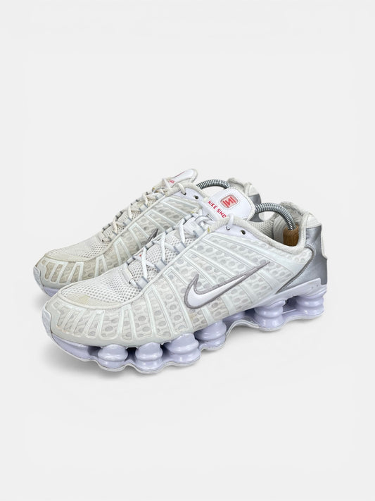 Nike Shox TL AR3566-100 - buty sportowe, widok z boku