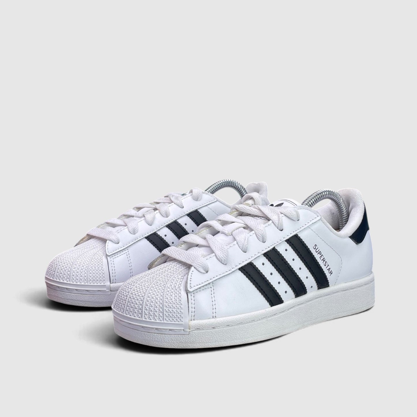 Adidas Superstar II Cloud White Black — buty sportowe damskie w bardzo dobrym stanie rozmiar 37 1/3, boczny profil