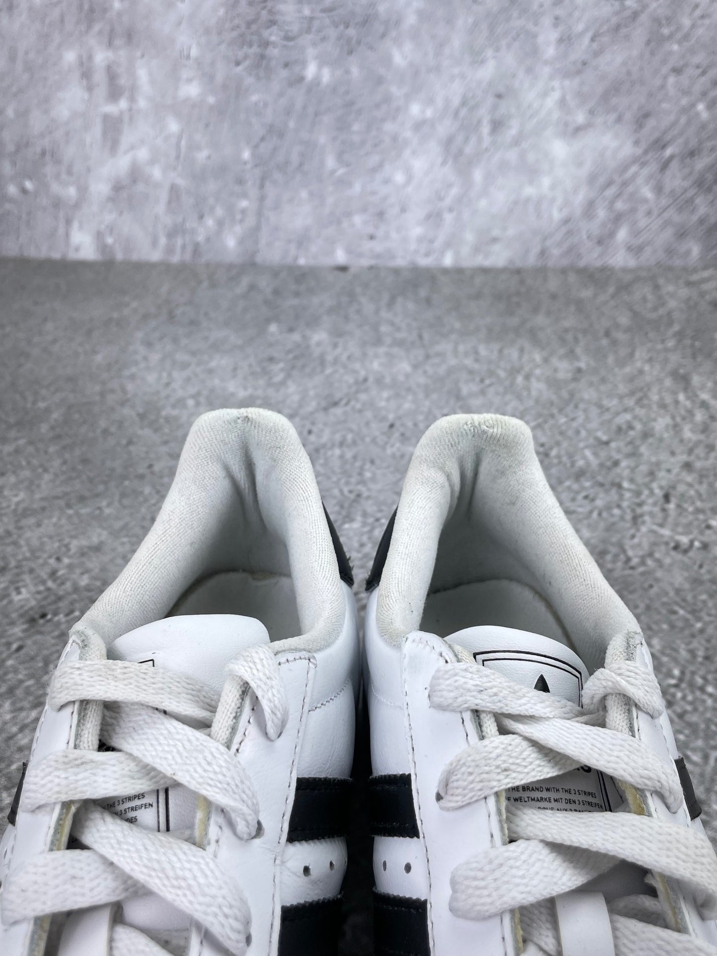 Adidas Superstar II Cloud White Black - buty sportowe, zapiętki butów