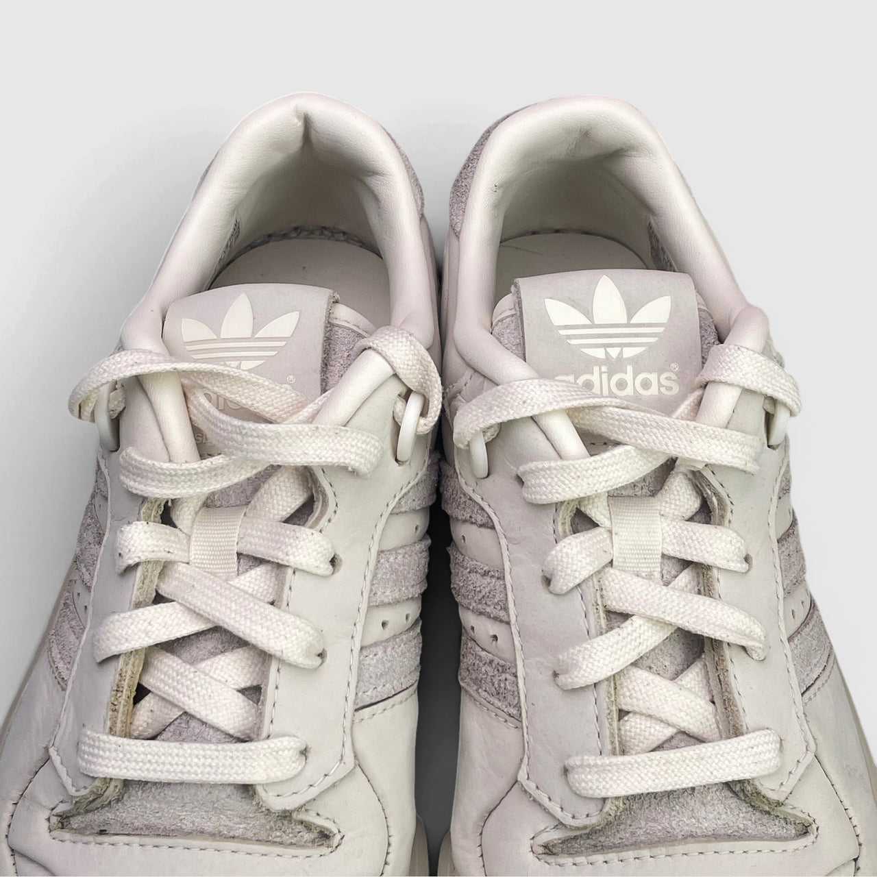 Adidas Rivalry Low Lux — buty sportowe damskie w bardzo dobrym stanie rozmiar 37 1/3, język buta