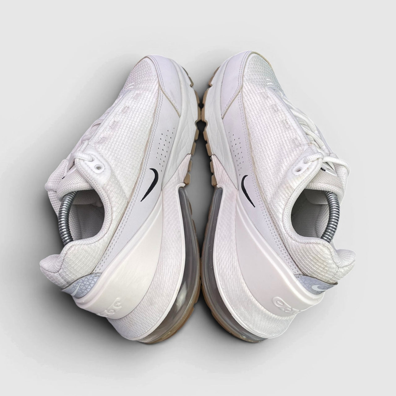 Nike Air Max Pulse Summit White/Phantom — buty sportowe męskie w bardzo dobrym stanie rozmiar 44, para butów