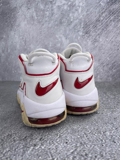 Nike Air More Uptempo 96 Varsity Red - buty sportowe, widok z tyłu