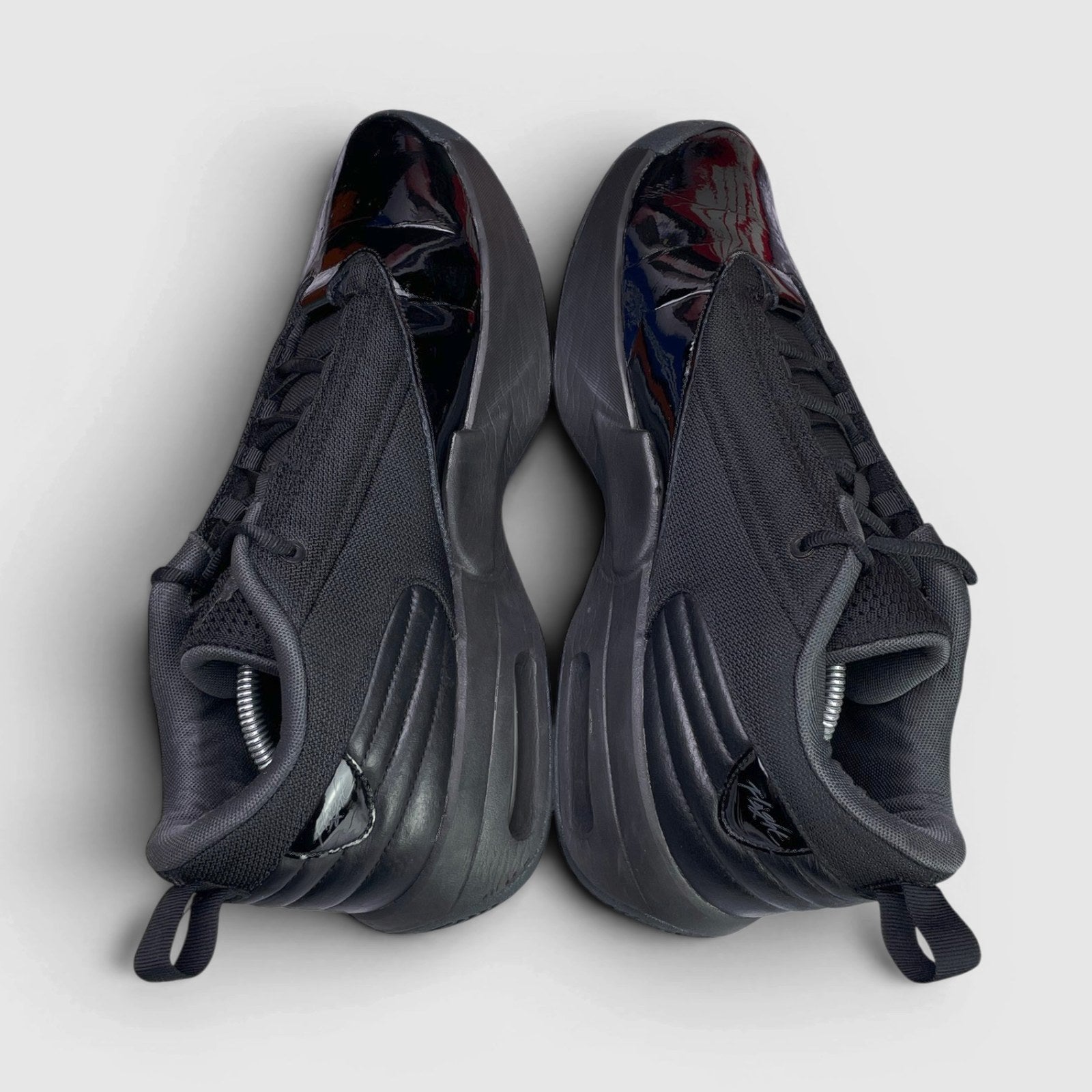 Jordan Max Aura 6 Black Anthracite — buty sportowe męskie w bardzo dobrym stanie rozmiar 46, widok z góry