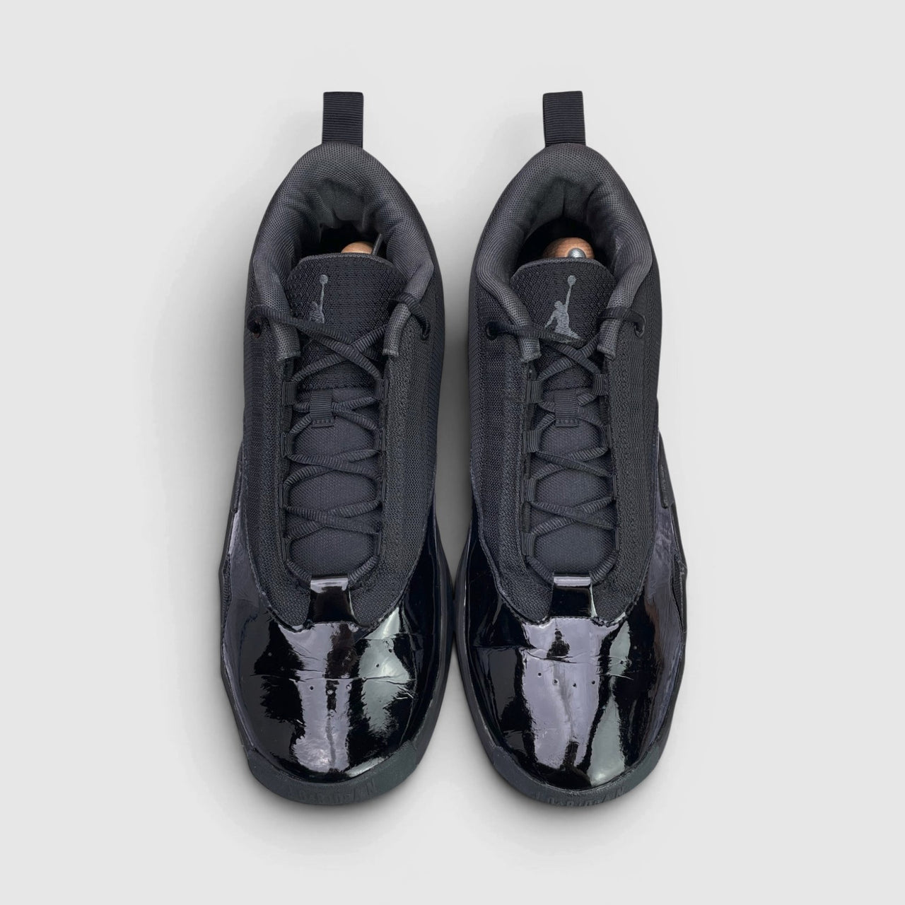 Jordan Max Aura 6 Black Anthracite — buty sportowe męskie w bardzo dobrym stanie rozmiar 46, widok z góry