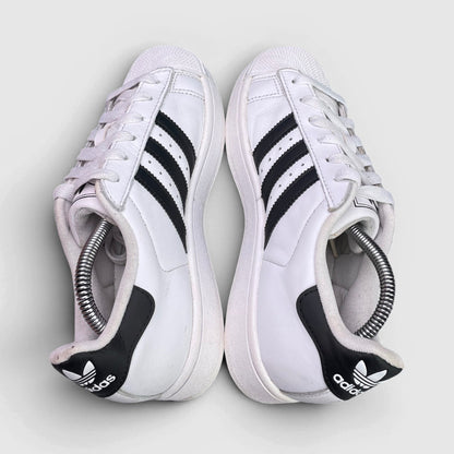 Adidas Superstar II — buty sportowe damskie w bardzo dobrym stanie rozmiar 37 1/3, widok z góry